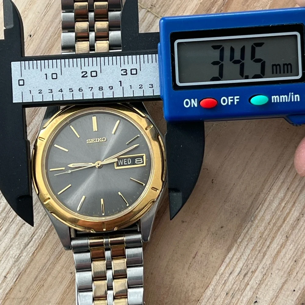 Seiko Men’s Watch Vintage Gray Dial Day Date Windows Two-Tone Stainless Bracelet